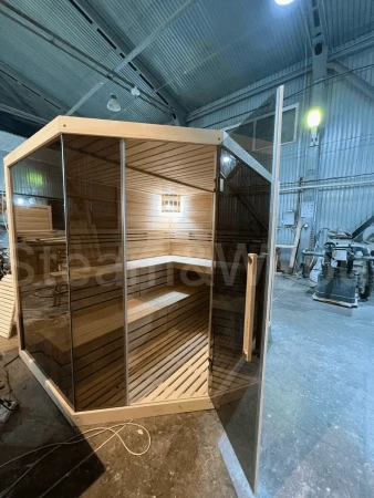Четырехместная угловая финская сауна Luxury из кедра